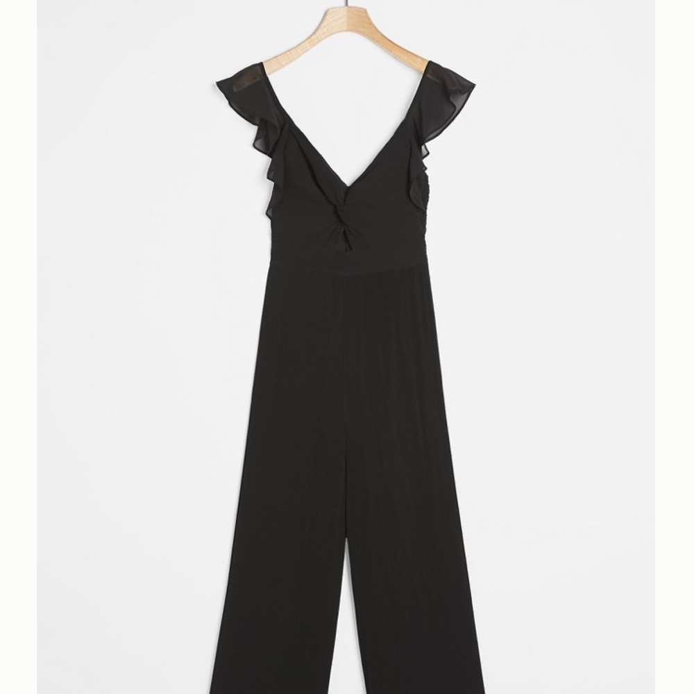 Hayden Keyhole Ruffle Jumpsuit